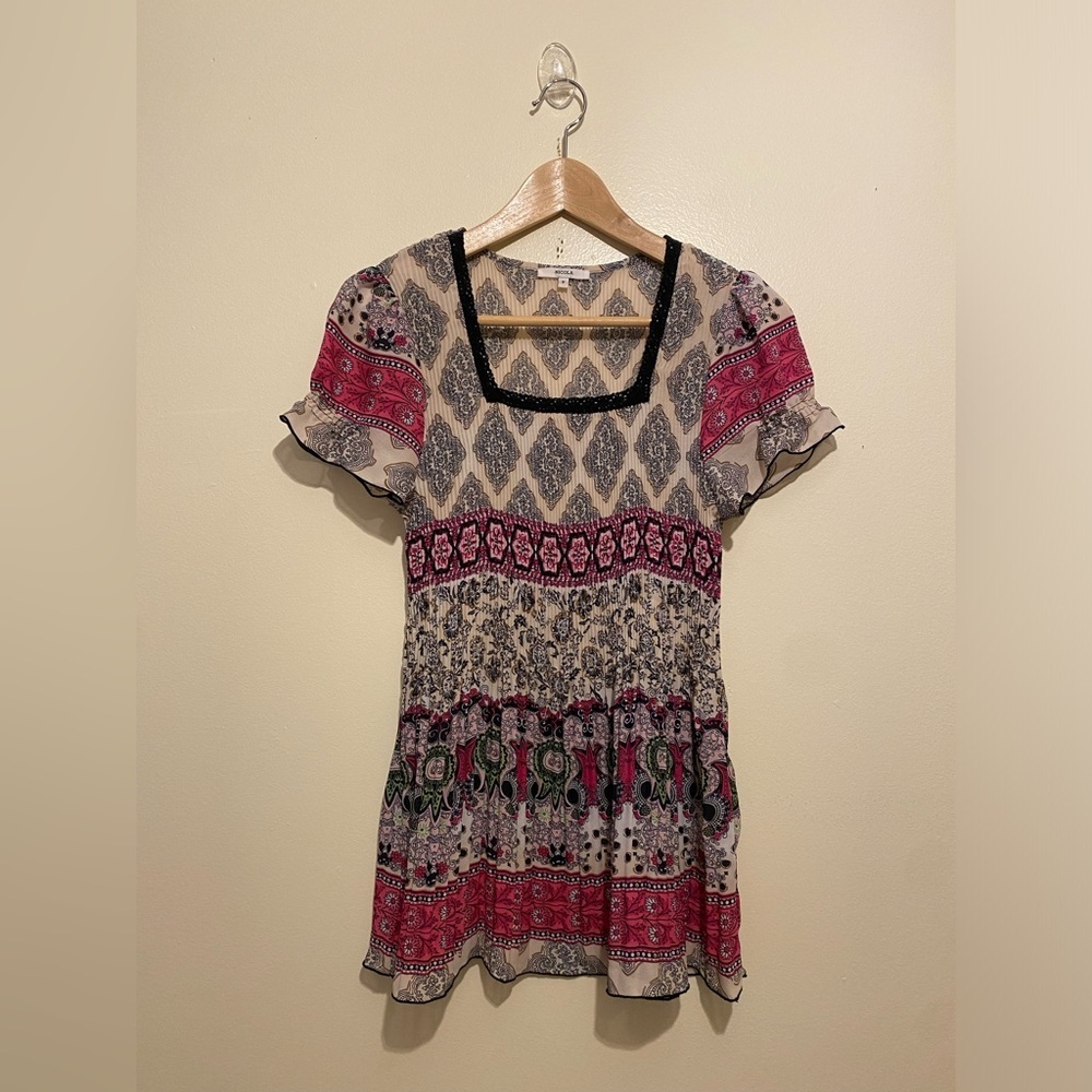 NICOLA Cream and Black Patterned Top. Size S